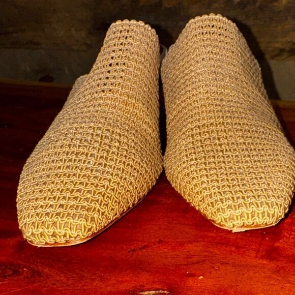 🌵 Donald J Pliner Fenda Stretch Mule – Tan Neutral Chic 🌞 sz 7 - Picture 7 of 10